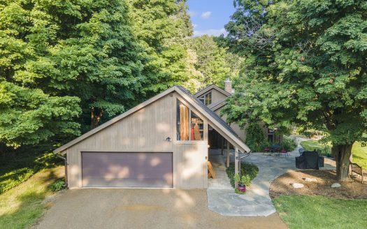 beautiful country estate with conservation easement on 80 acres